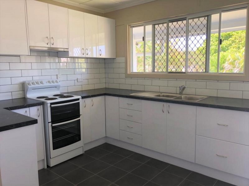 208 Earl Street, Berserker QLD 4701